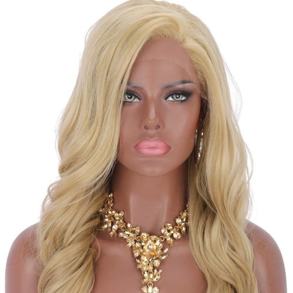 ✨Mesa 22” BLONDE WAVY LACE FRONT  WIG *NWT* ✨ main image 7